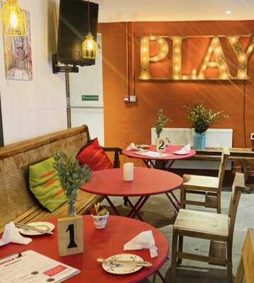 Burger Me Restaurant