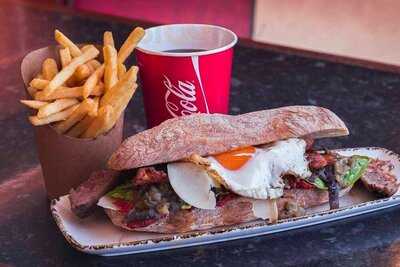 Dis - De Italian Sausage