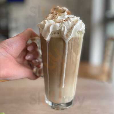 Alexanders Coffee Shop