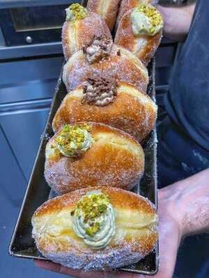 Fritto Italian Street Food & Bakery