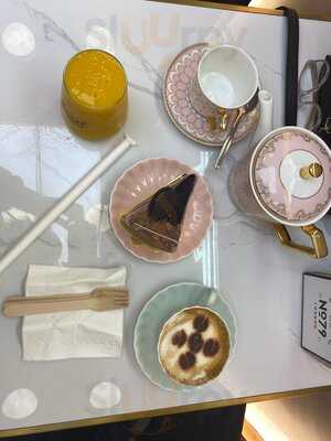 No.79 Mousse & Coffee