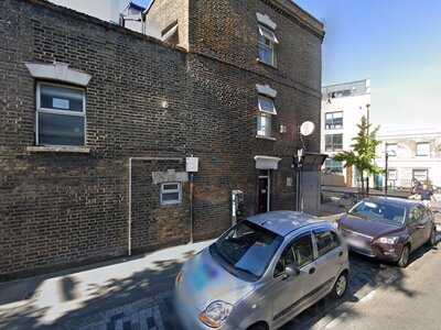 “the” House Of Momo