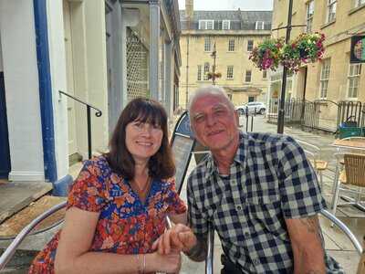 Crescent Restaurant & Bar