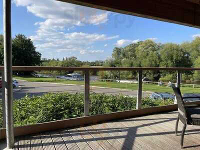 Bosun's Restaurant - Photo 8