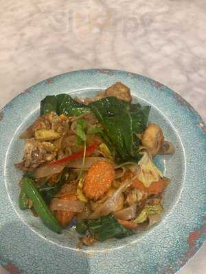 Rosa's Thai Warren St.