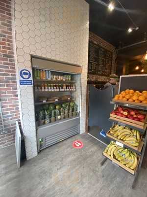 The Beehive Juice Bar Smithdown