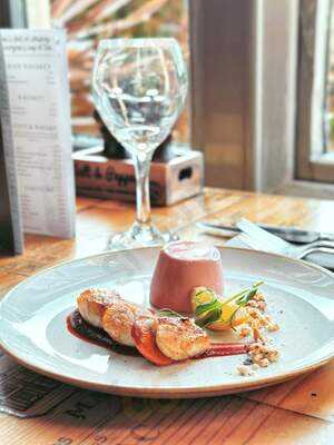 The Corner House Bar & Restaurant