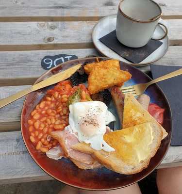 The Falls Cafe And Bistro