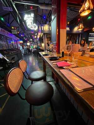 Nori Sushi Bar & Grill