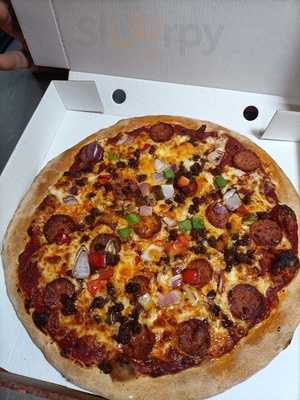 Handmade Pizza & Chicken Fillet