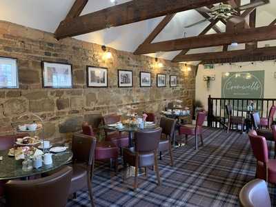 Tony's At Cromwell's