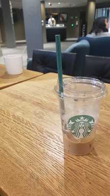 Starbucks Swindon - Village Hotel