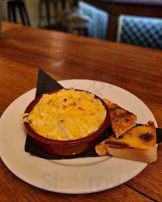 Industry Bar & Kitchen