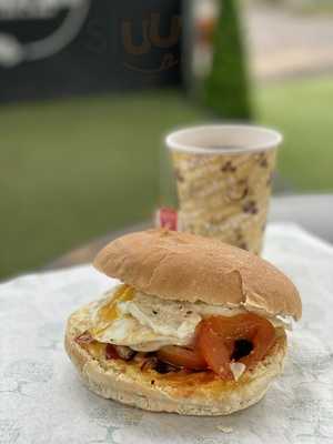 Gg's Horsebox Cafe & Bar