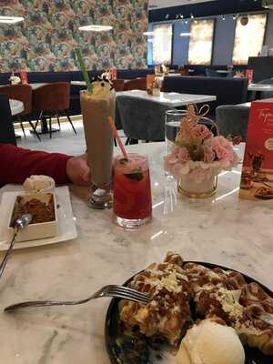 Heavenly Desserts - Cambridge