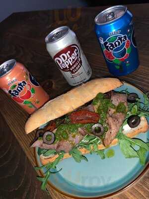 The Crazy Chef's Cafe