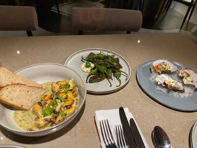 Manifest Wine Bar & Restaurant