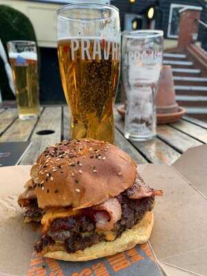 Burgers, Wings & Ribs - Colchester, Essex