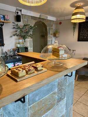 Full Of Graze Studio