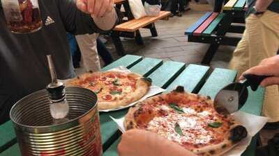 Sartorelli’s Pizza