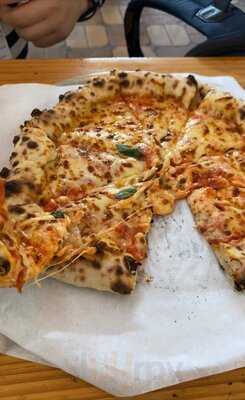 Sartorelli’s Pizza