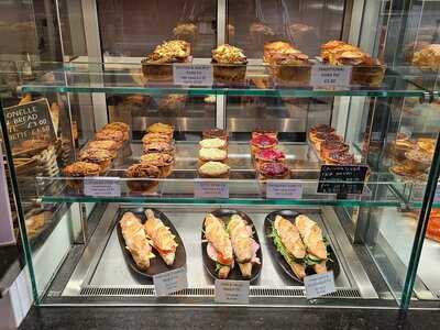 Benjamin Lee Artisan Bakery