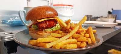 Beechwood Sports Pub And Kitchen