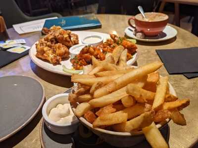 Beechwood Sports Pub And Kitchen