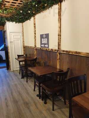 The Paddock Bar & Grill