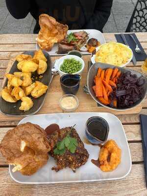 Rita's Bar & Kitchen