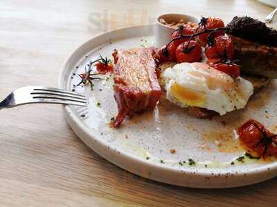 Port Hotel Restaurant