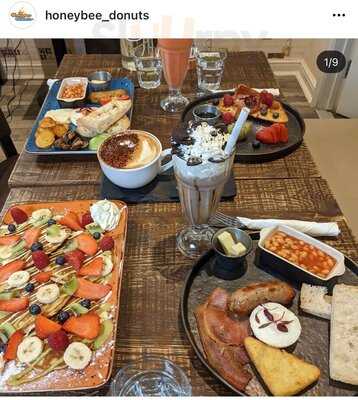 Honeybee Donuts Brighton