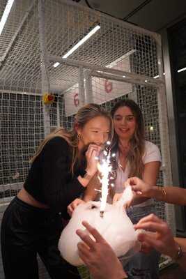 Sixes Social Cricket