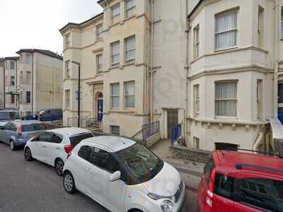 Tiki-beach Bar & Grill