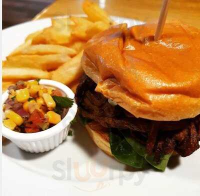 Ryan's At The Townhouse