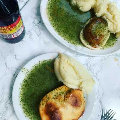 Brickie's Pie & Mash