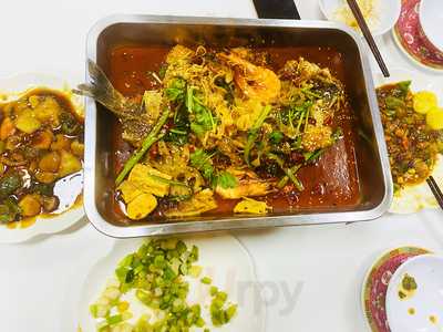 Hometown Dining House