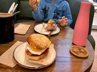 Olivia's At The Outwoods