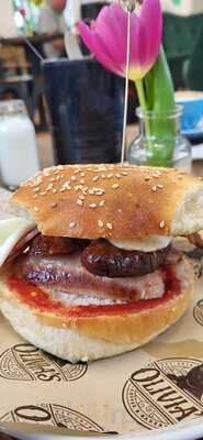 Olivia's At The Outwoods