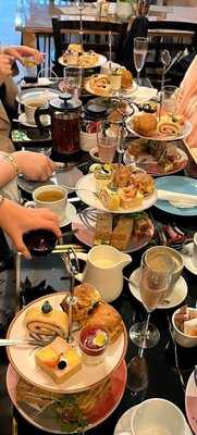 Paris's Cafe& Restaurant