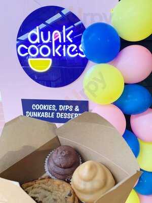 Dunk Cookies