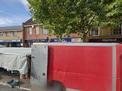 Captain Tom - Epping