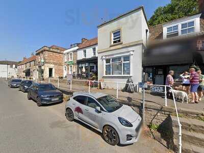 Moondance Cafe Chew Magna