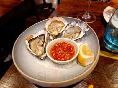 Pivot British Bar & Bistro