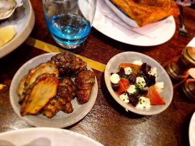 Pivot British Bar & Bistro