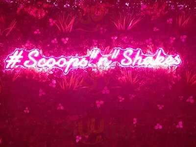 Scoops N Shakes Desserts