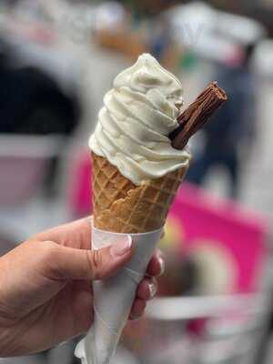 Sofi's Desserts & Coffee