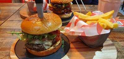 Burger. Eat. Shake. Repeat!