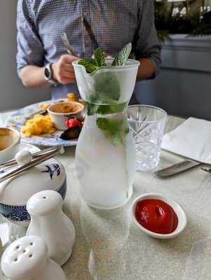 The Parlour Restaurant @ Springfields