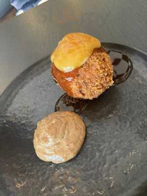 Ate Days A Week Manchester